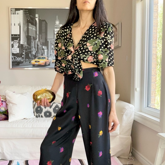 Vintage black polka dot and floral print button down short sleeve blouse - Picture 1 of 16